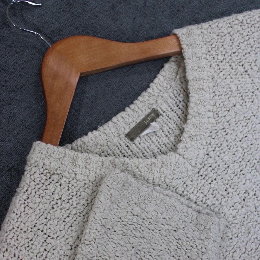 J.Crew Mens V-Neck Popcorn Knit Sweater Oatmeal Beige Long Sleeve Pullover